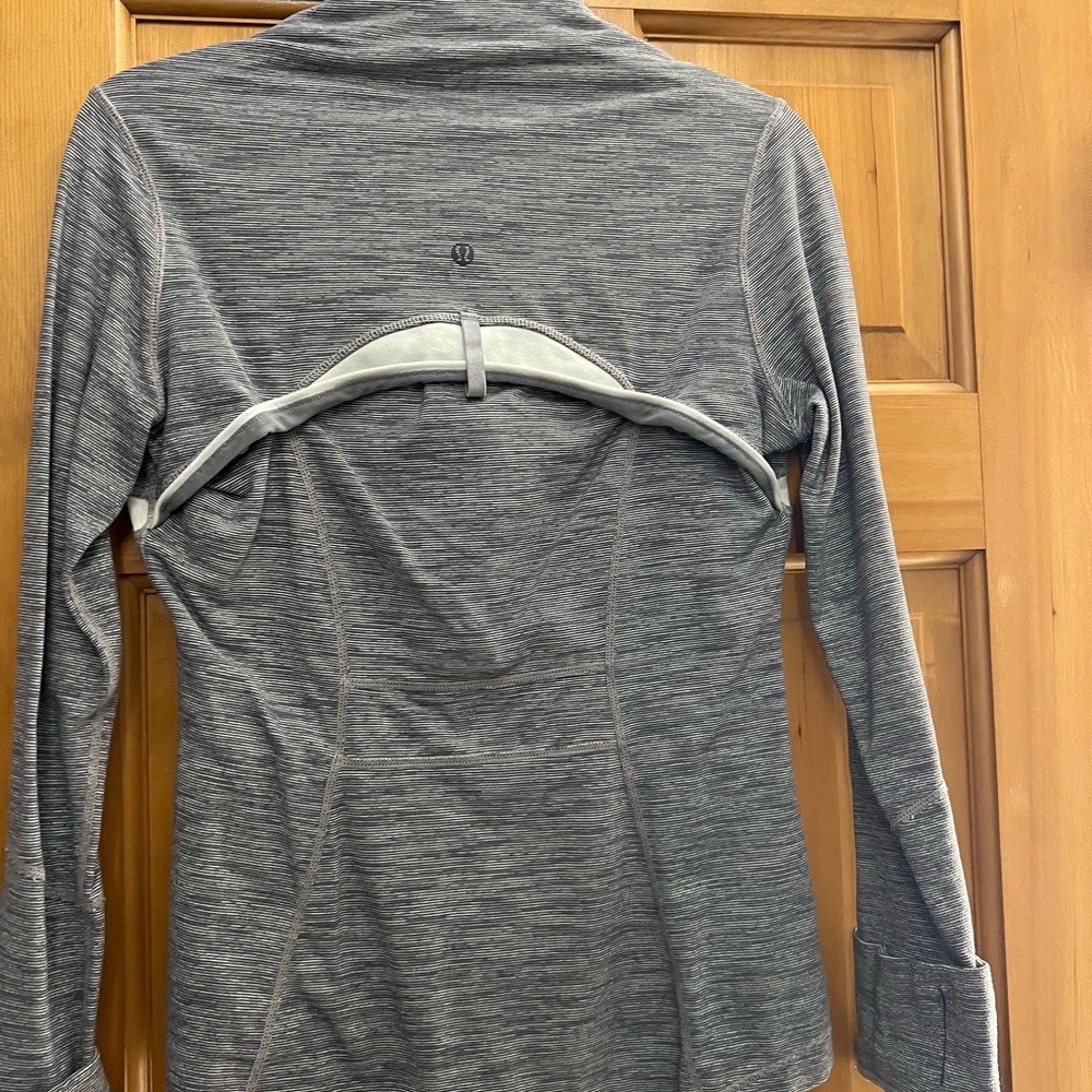 Lululemon Define Jacket - Picture 3 of 4